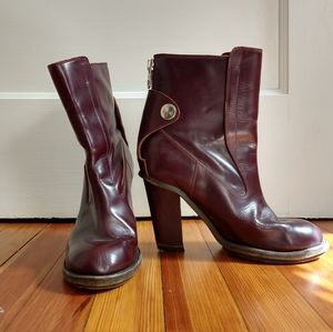 Chloé Ankle Boots in burgundy/maroon red. Sz EU 38.5